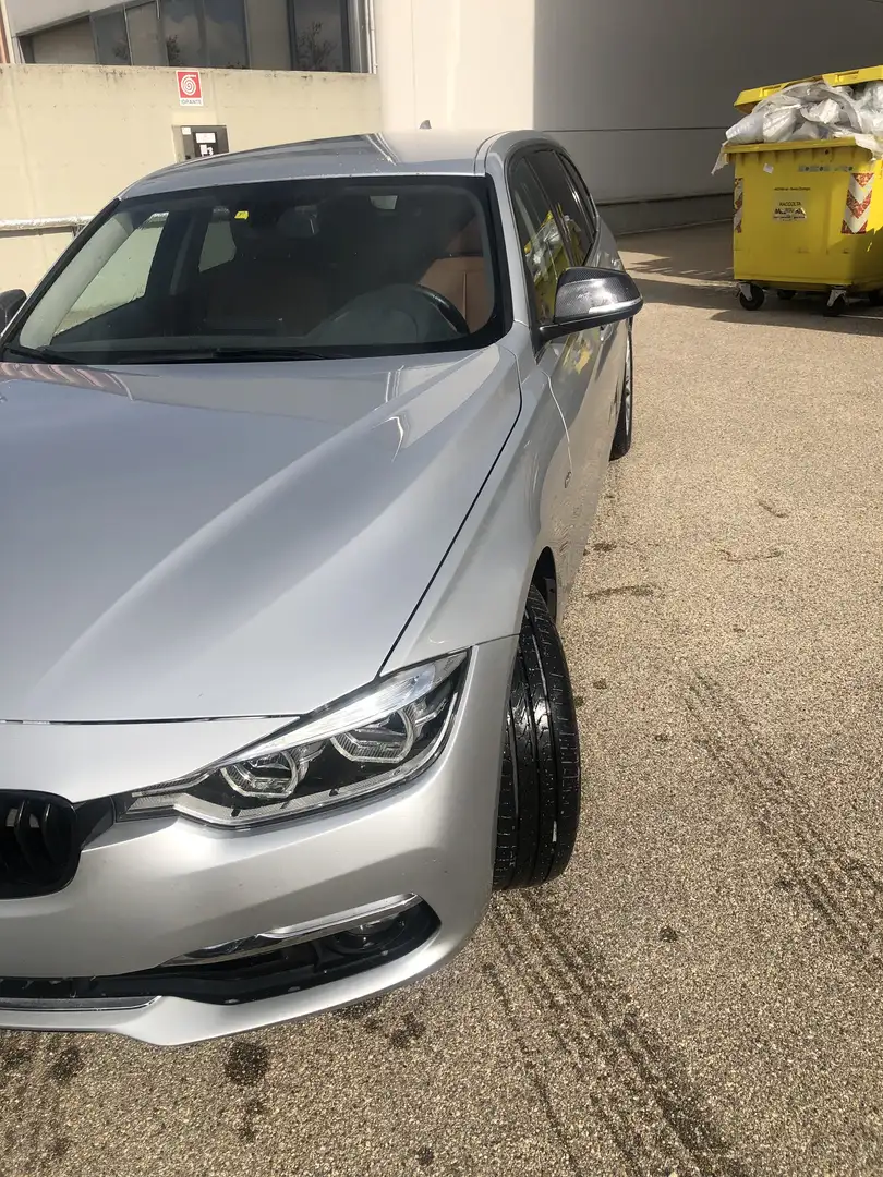 BMW 318 318d Touring xdrive Luxury - 1