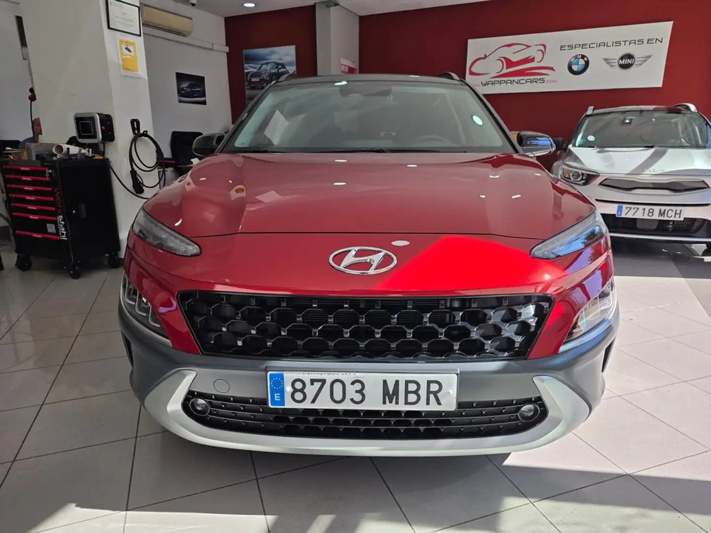 Hyundai KONA HEV 1.6 GDI Tecno DT Rojo - 2