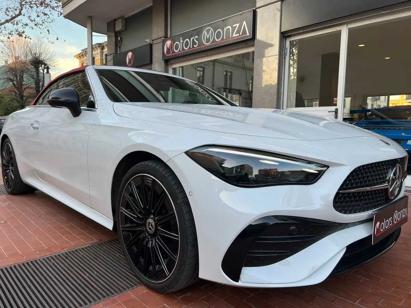 Mercedes-Benz CLE 300 AMG line Premium Plus 4matic - 1