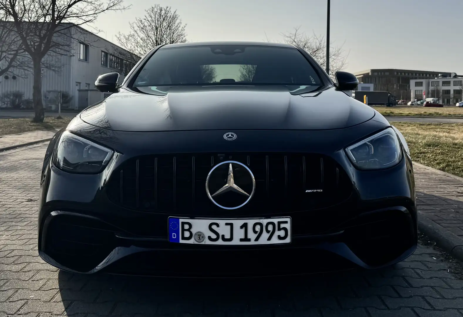Mercedes-Benz E 63 AMG E 63S AMG 4Matic+ Facelift Garantie 360 HuD Carbon Nero - 2