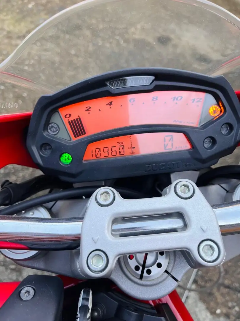 Ducati Monster 696 - 2