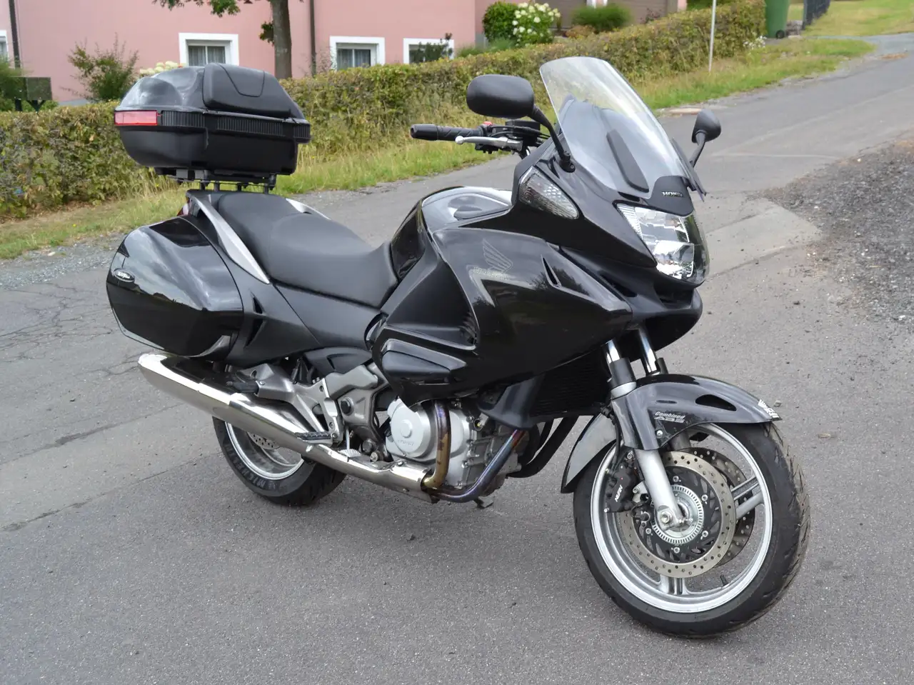 Honda NT 700