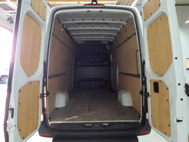 Mercedes-Benz Sprinter view 10