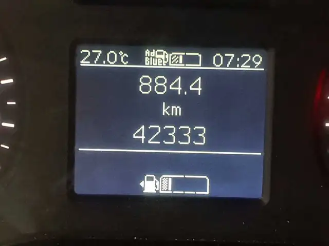 Mercedes-Benz Sprinter view 15