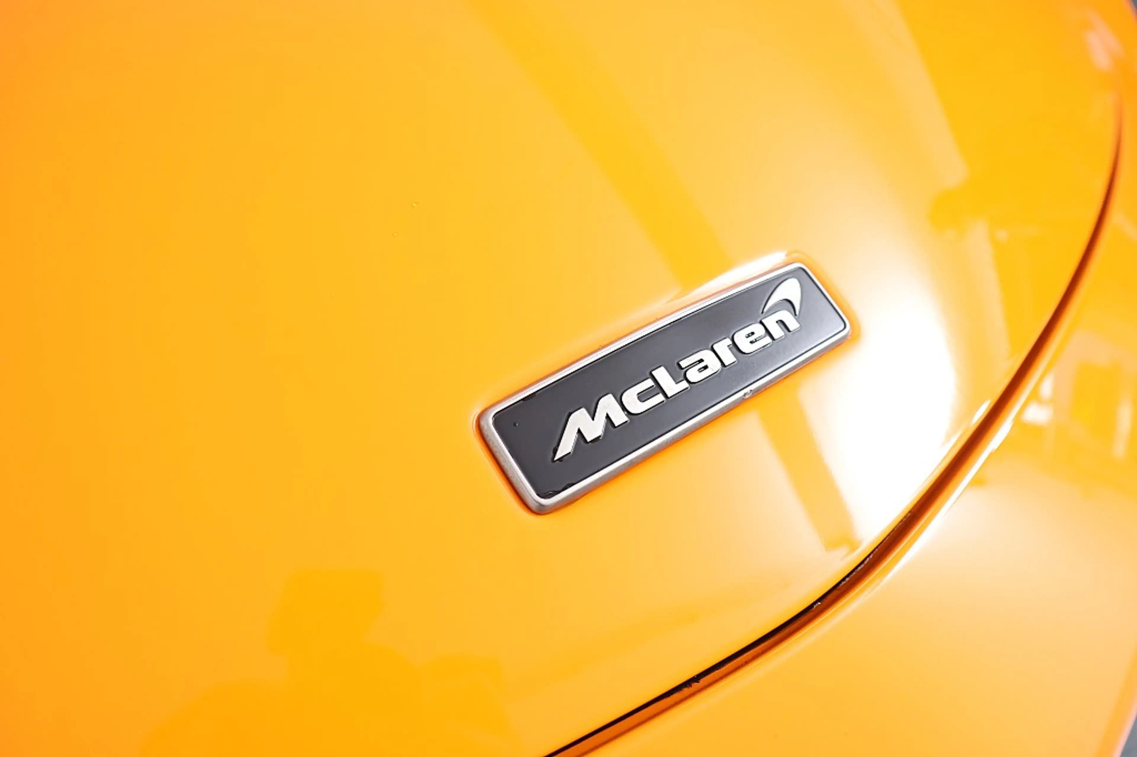 McLaren Artura Spider 3,0 PERFORMANCEPAKET VOLL LP €430.800,- — photo 15