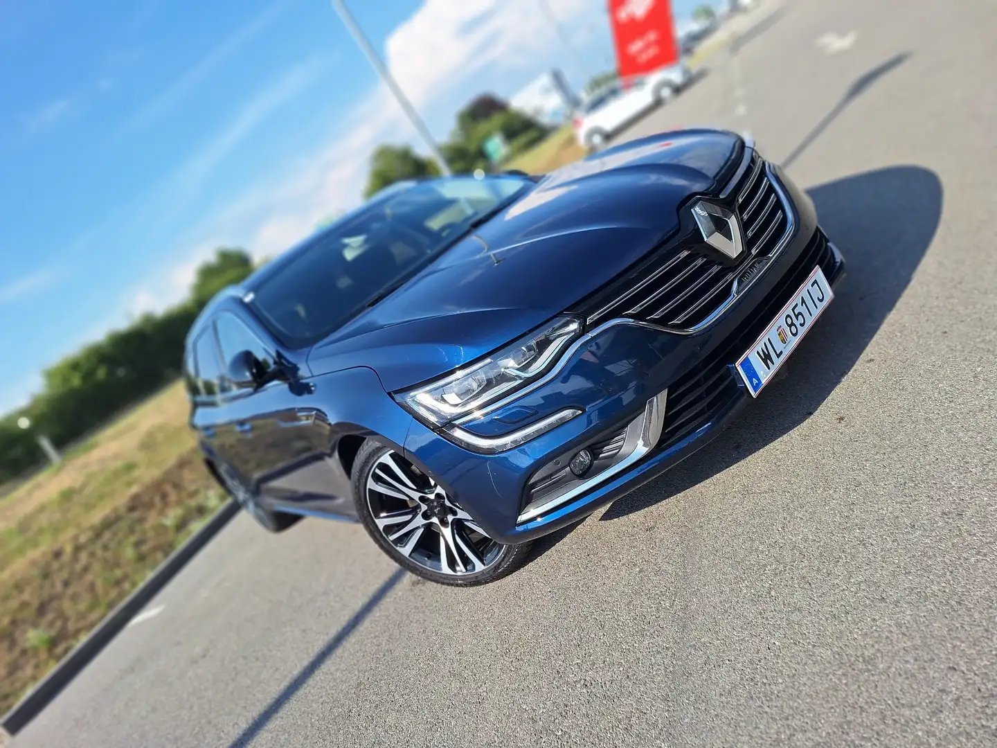 Renault Talisman Grandtour Initiale Paris Energy dCi 160 EDC Blau - 1