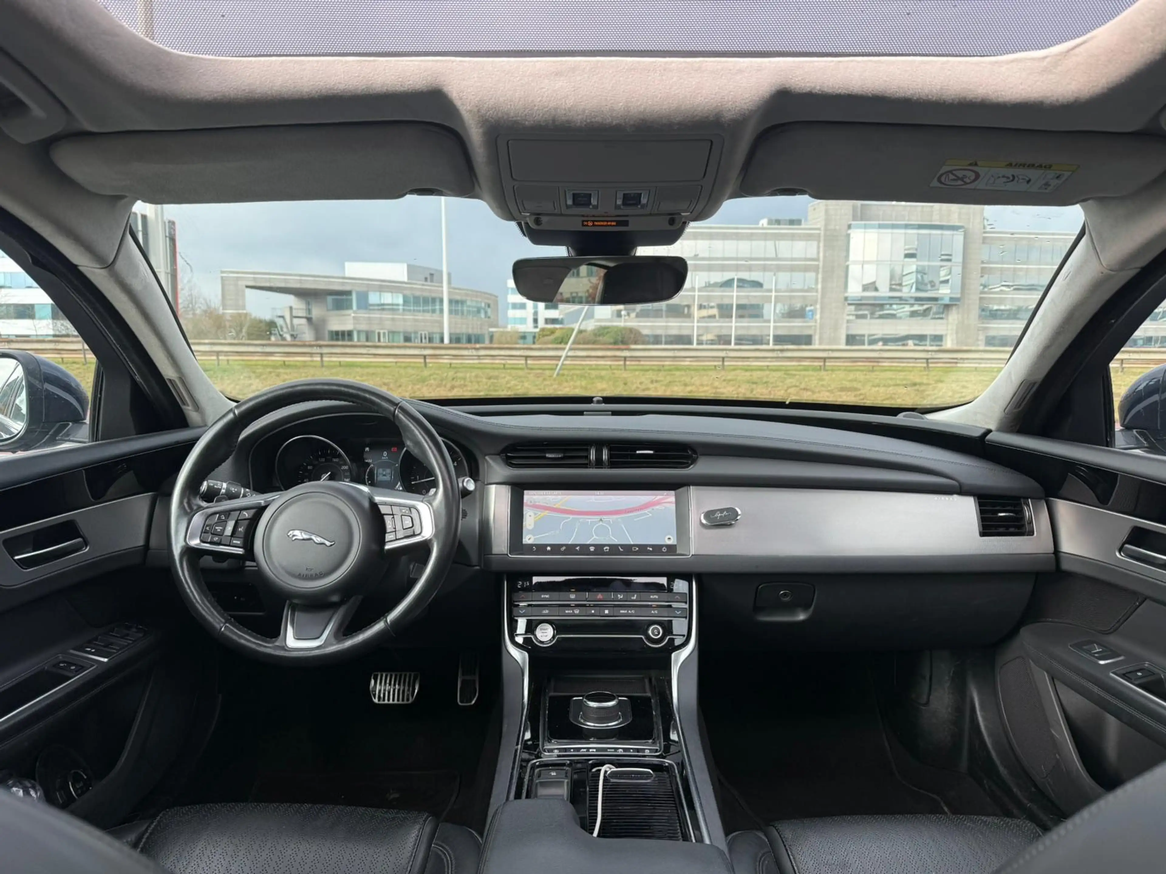 Jaguar XF XF 2.0 D E-Performance Portfolio (EU6.2) — photo 7