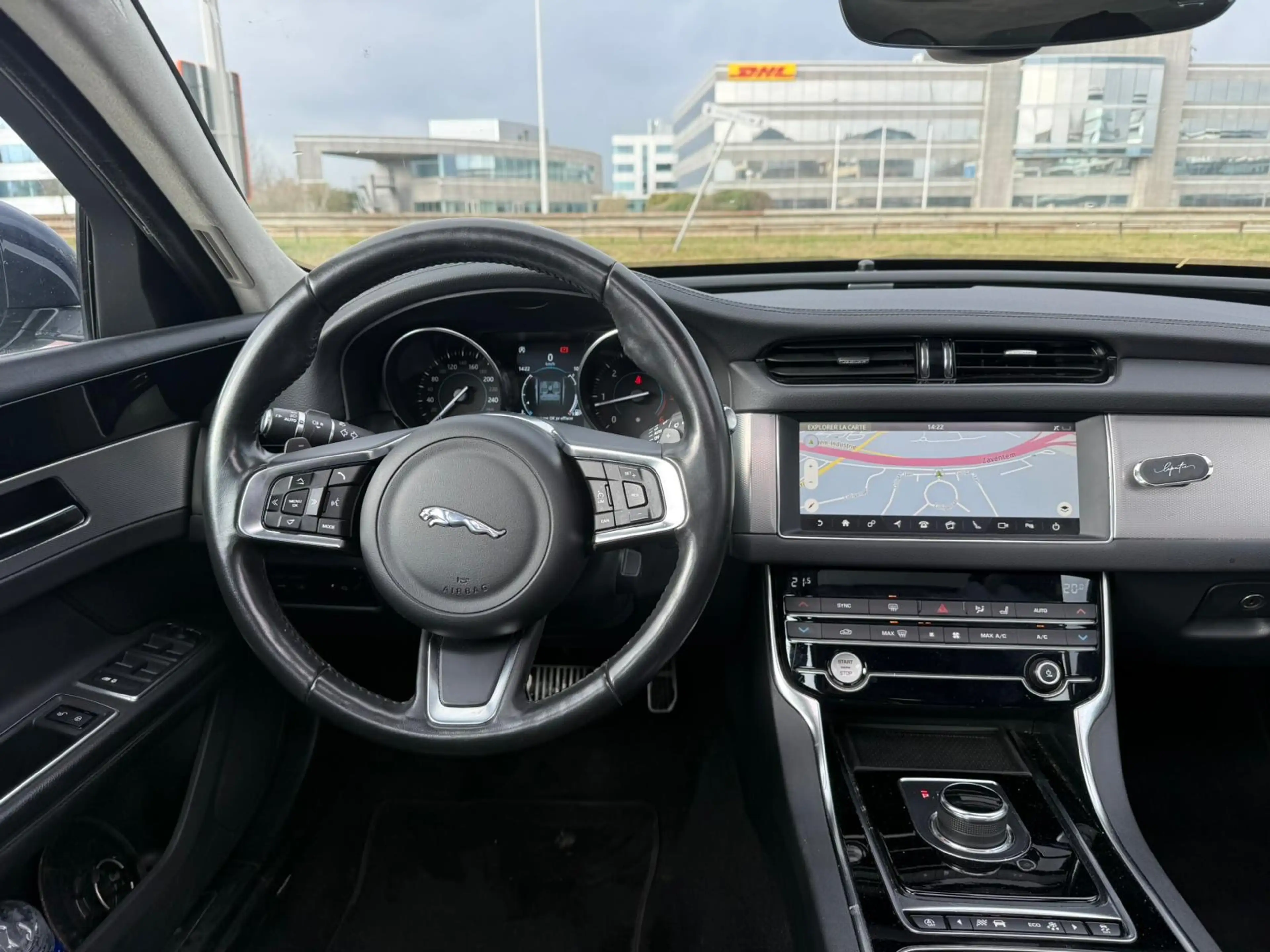 Jaguar XF XF 2.0 D E-Performance Portfolio (EU6.2) — photo 8