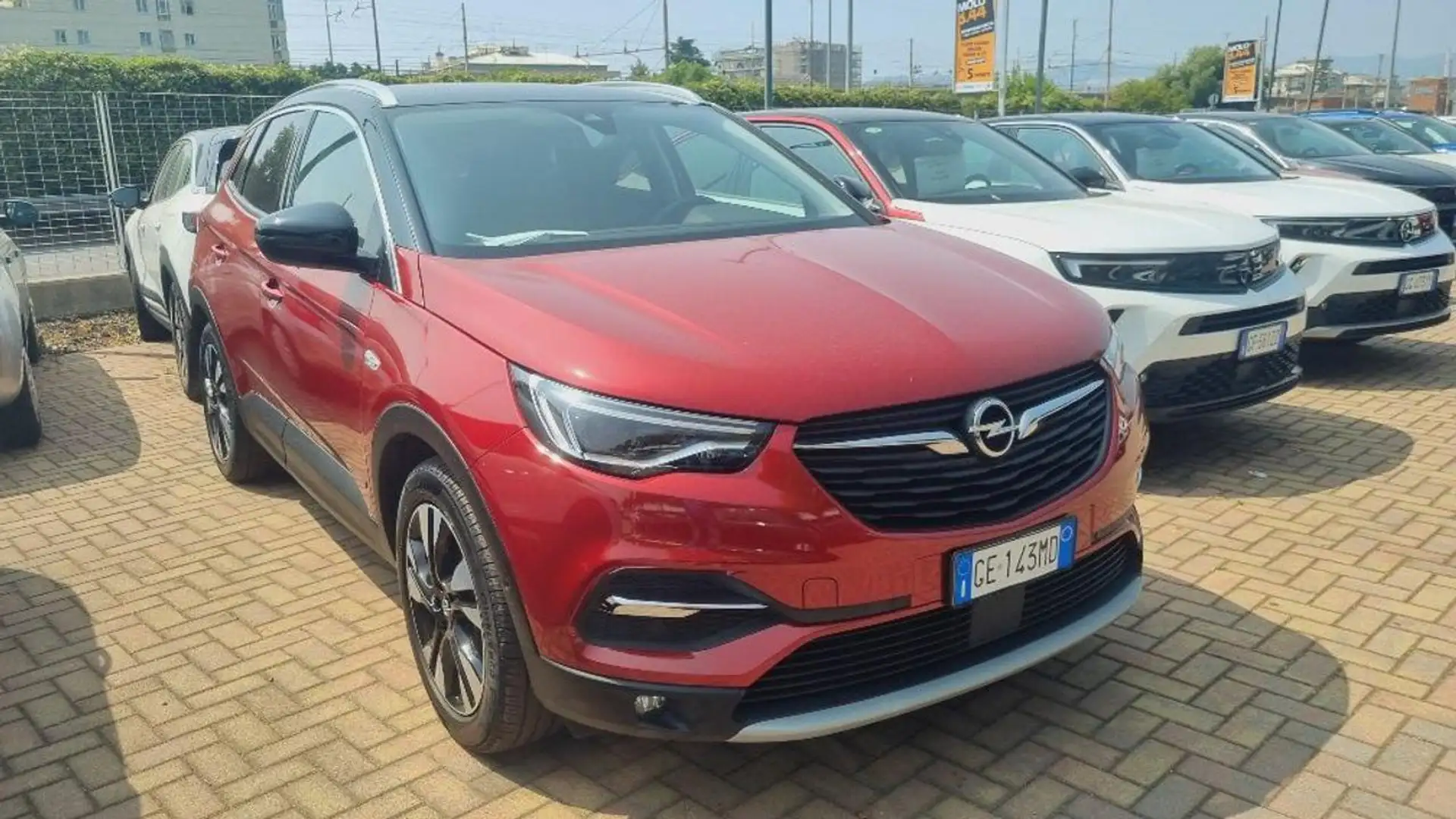 Opel Grandland X 1.6 Hybrid Plug-in aut. AWD Ultimate Rosso - 2