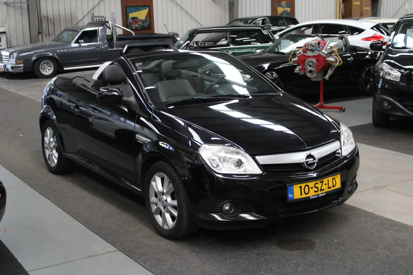 Opel Tigra TwinTop 1.4-16V Sport Stuurbekrachtiging Zwart - 2