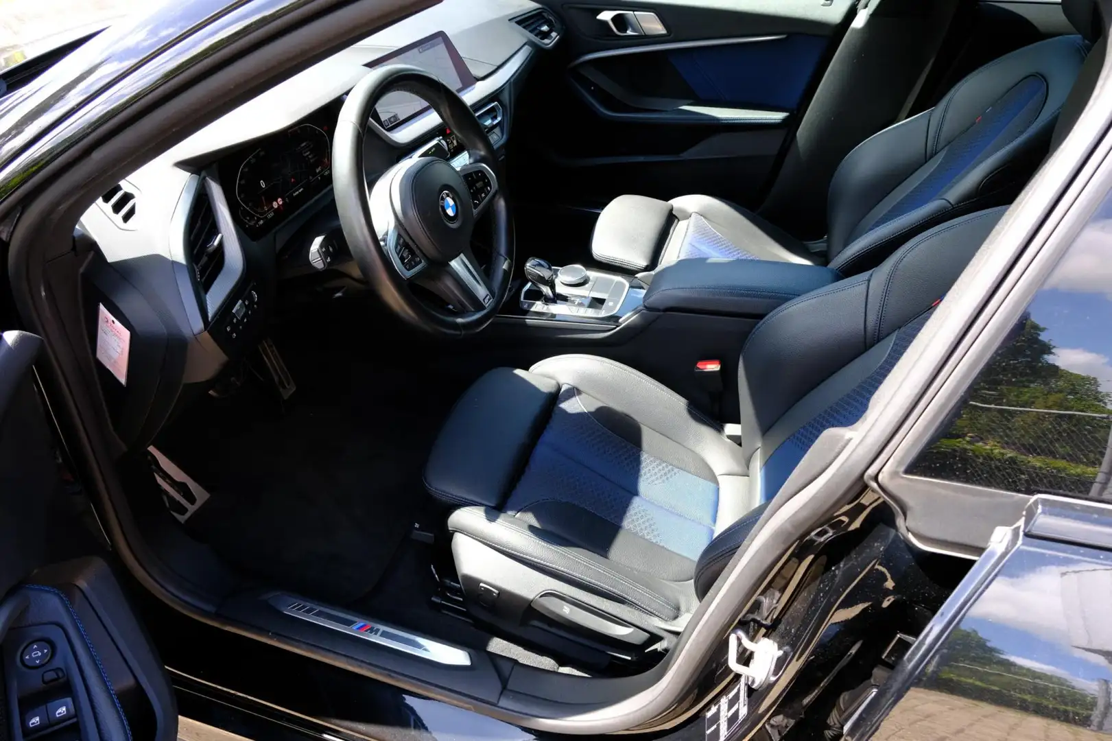 BMW 218 2-serie Gran Coupé 218i M Sport Aut. Navi|Sporstoe Fekete - 2