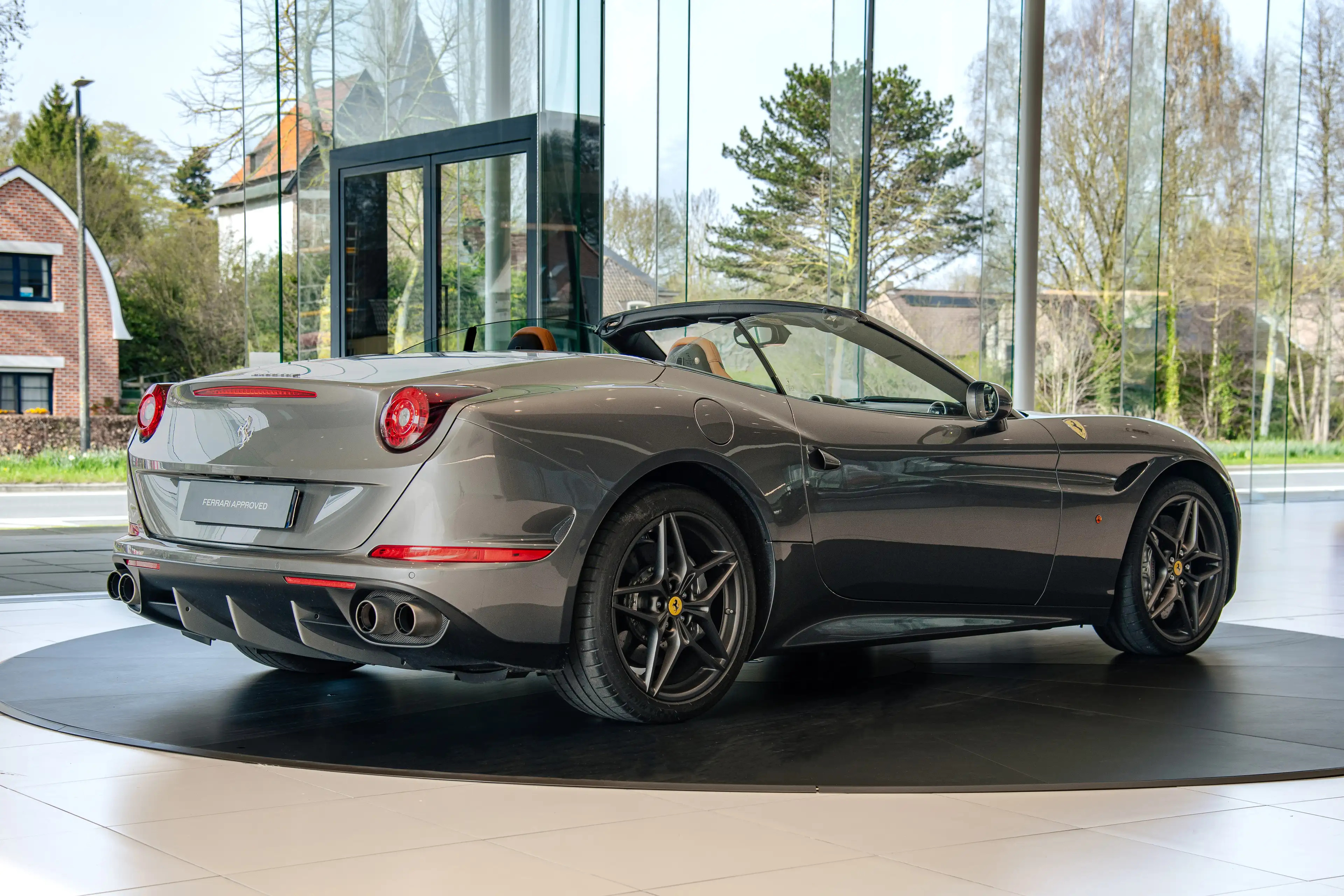 Ferrari California California T | Grigio Ferro Met | Ferrari Approved — photo 4