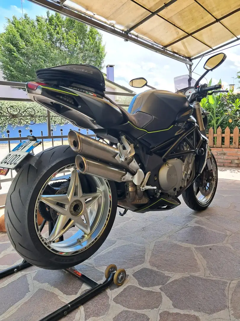 MV Agusta Brutale 750 Serie s Schwarz - 1