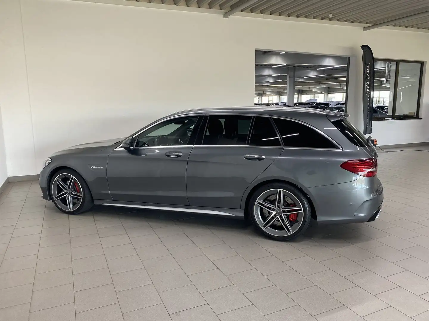 Mercedes-Benz C 63 AMG C 63 S T AMG+DIST+PANO+AHK+PERF.ABGAS+KAM+MEMO Grau - 2