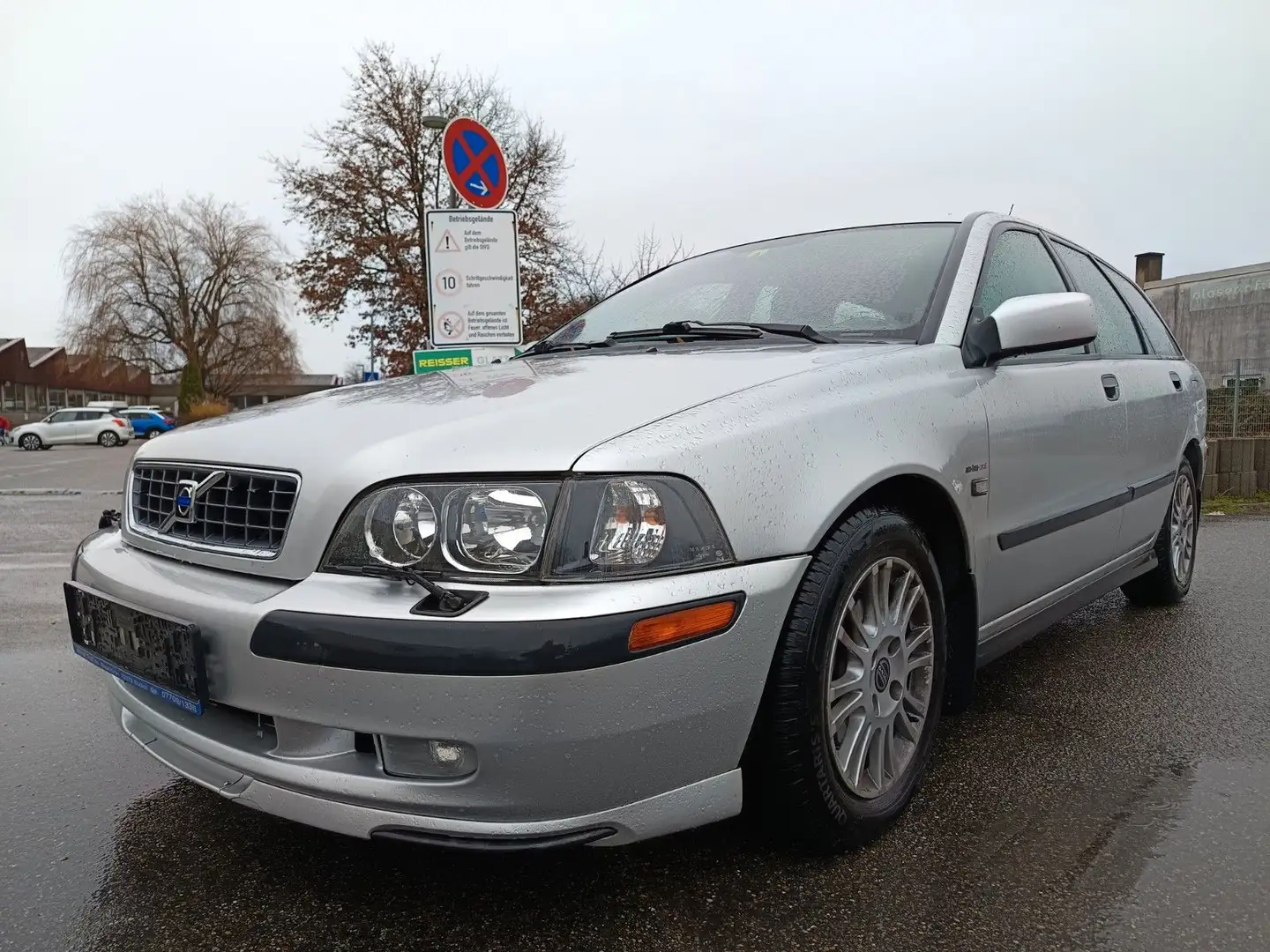 Volvo V40 Silber - 1