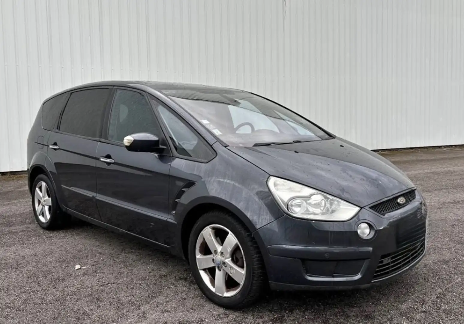 Ford S-Max ST 2.5 TURBO 220CV Sportivité & Familial 7 Places - 2