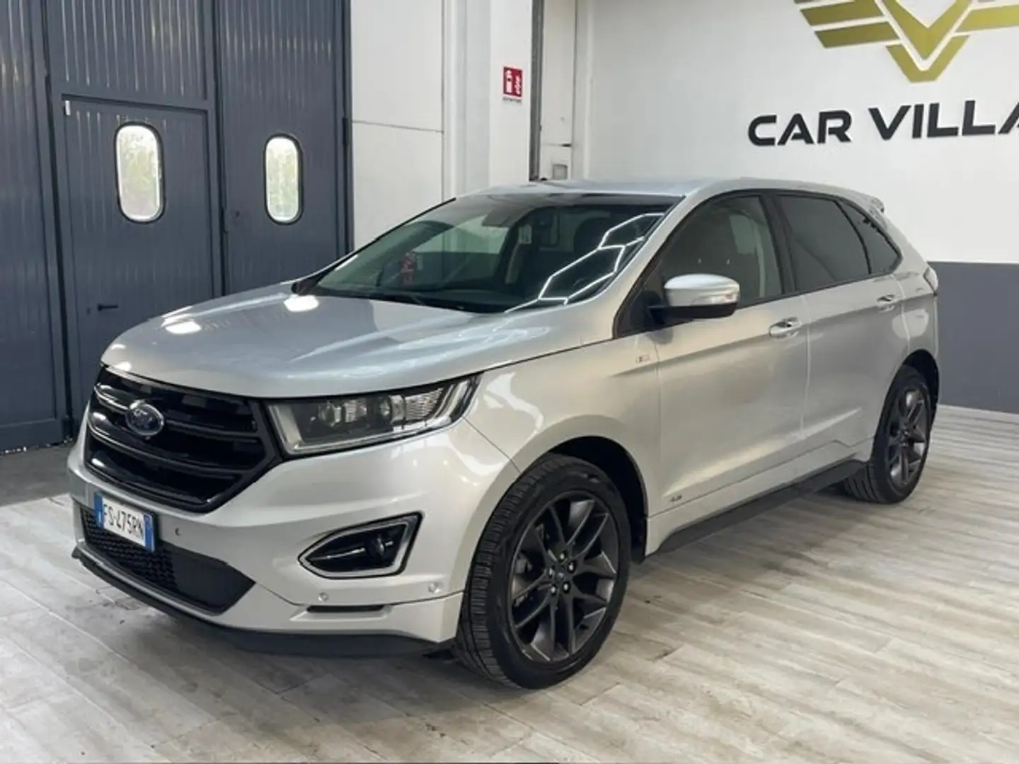 Ford Edge 2.0 TDCI 210 CV AWD S&S Powershift ST Line Ezüst - 2