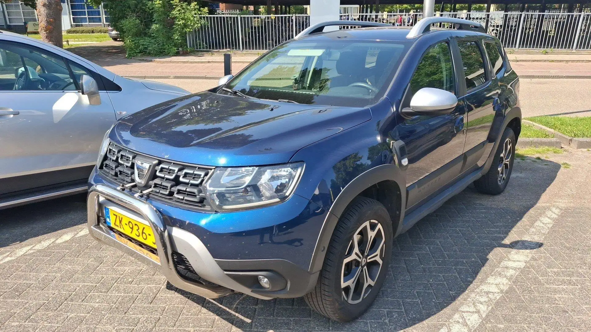 Dacia Duster SCe 115 Bi-Fuel Prestige | Climate Control | Trekh Blauw - 2