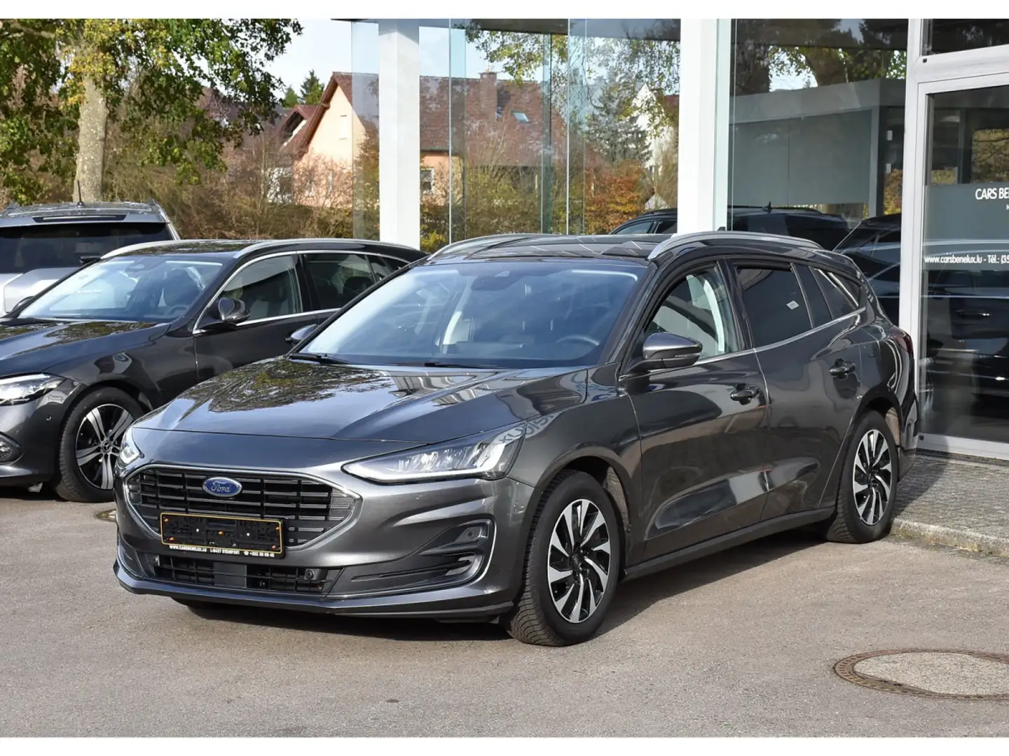 Ford Focus Clipper 1.0 EcoBoost MHEV Titanium X Auto. BLIS Grijs - 2