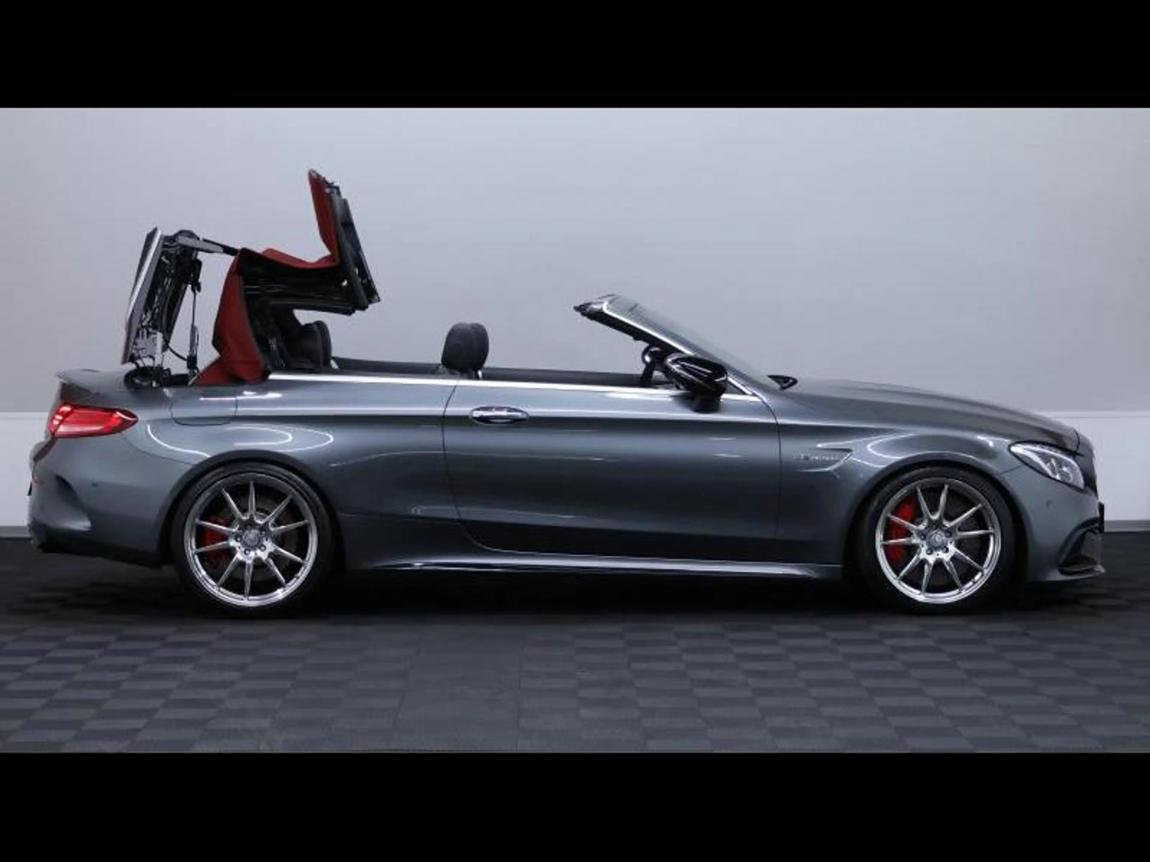 Mercedes-Benz C 63 AMG S AMG Convertible 7g-DCT — photo 11