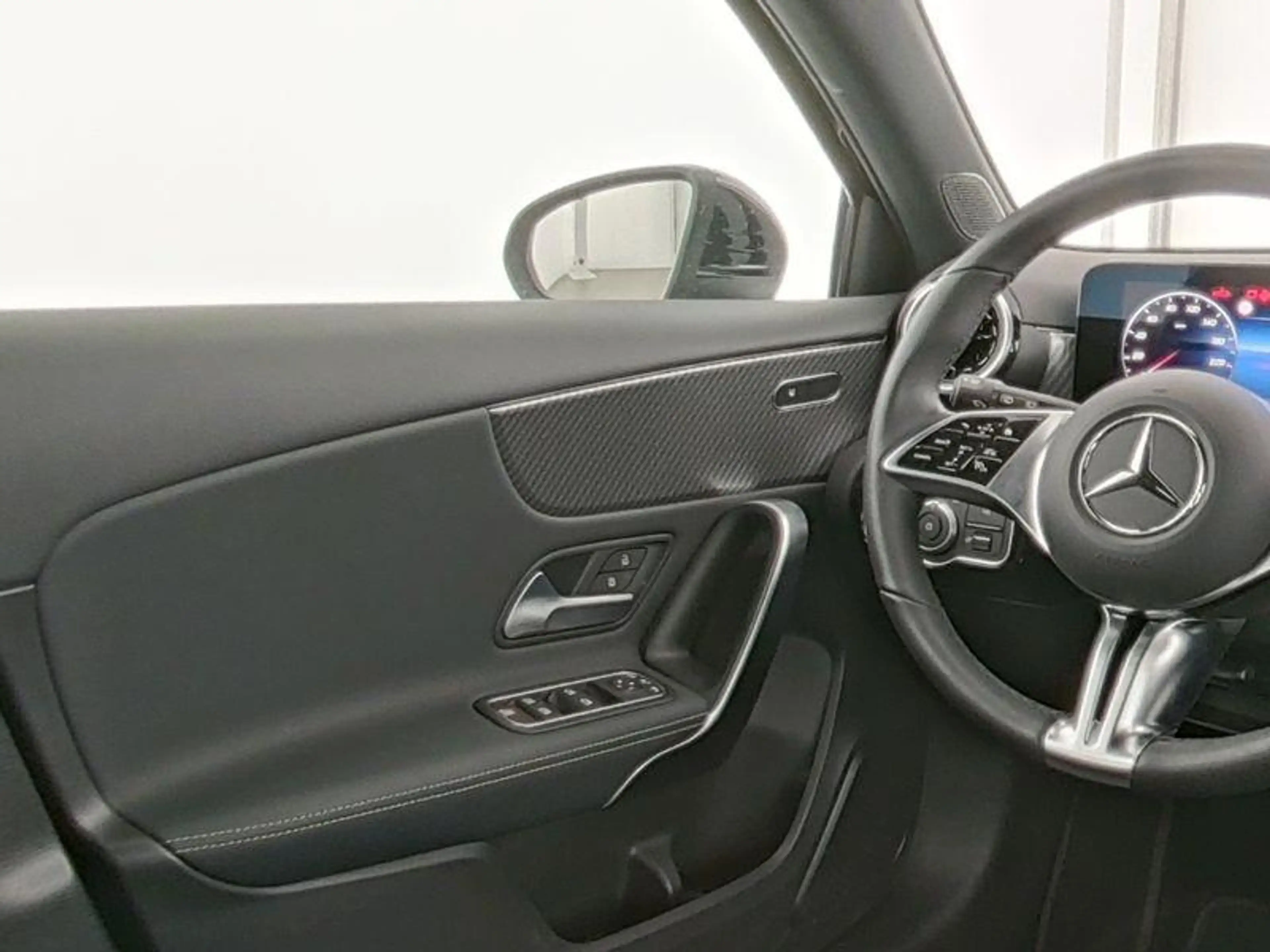 Mercedes-Benz A 180 Hatchback Luxury Line | Smartphone Integratie | Ve — photo 8