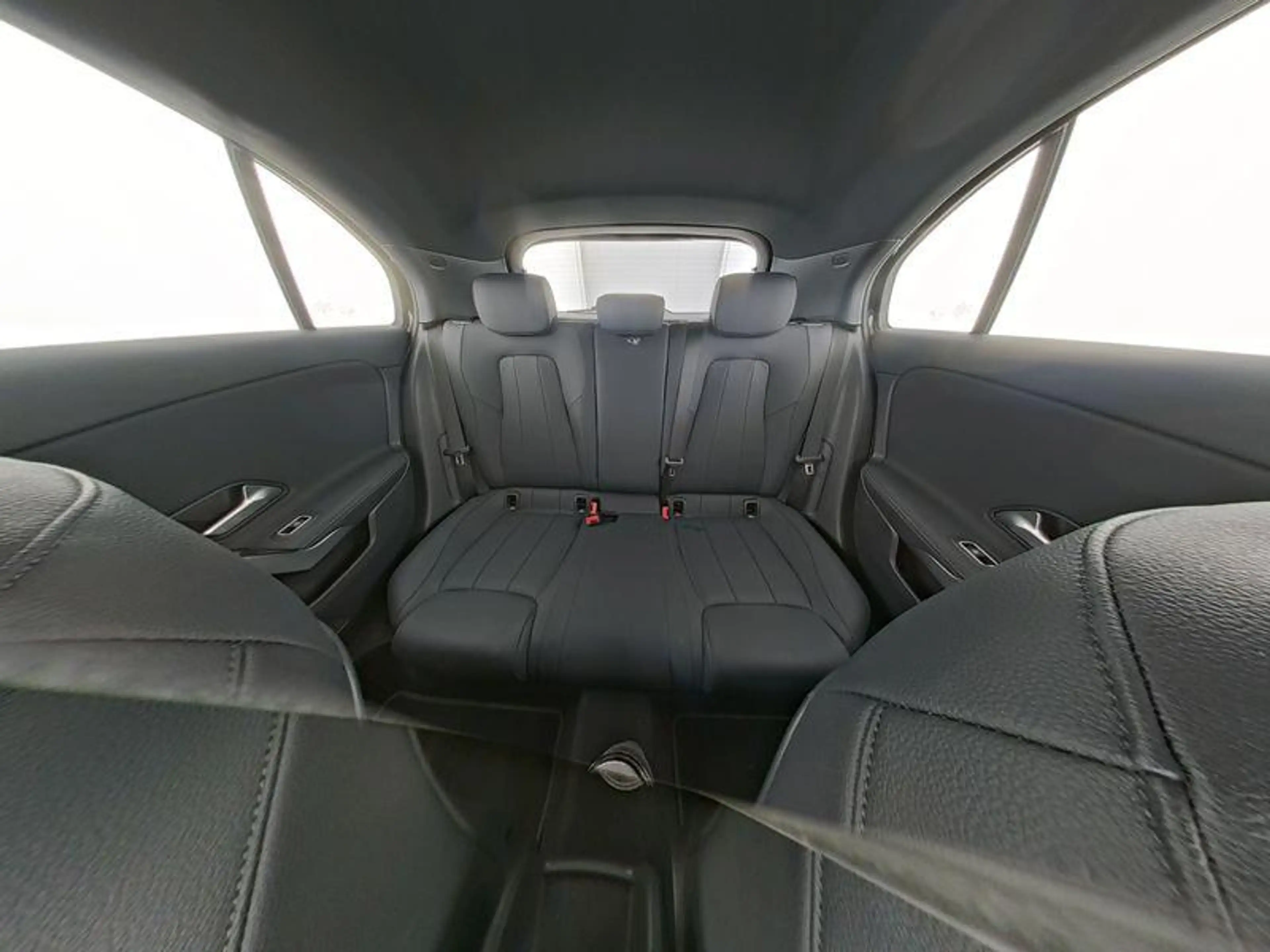 Mercedes-Benz A 180 Hatchback Luxury Line | Smartphone Integratie | Ve — photo 7