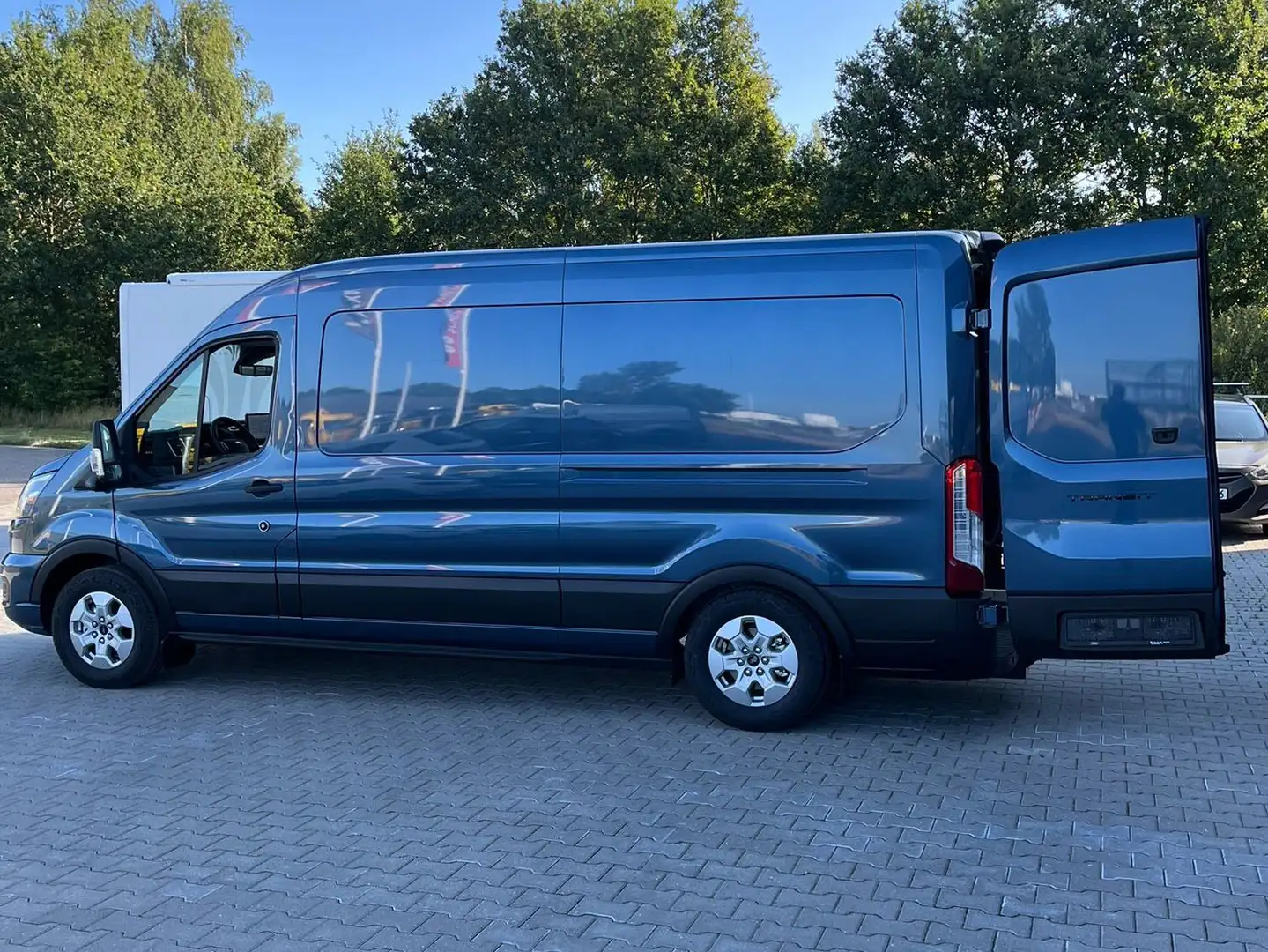 Ford Transit 350 2.0 TDCI L3H2 Limited Blauw - 2
