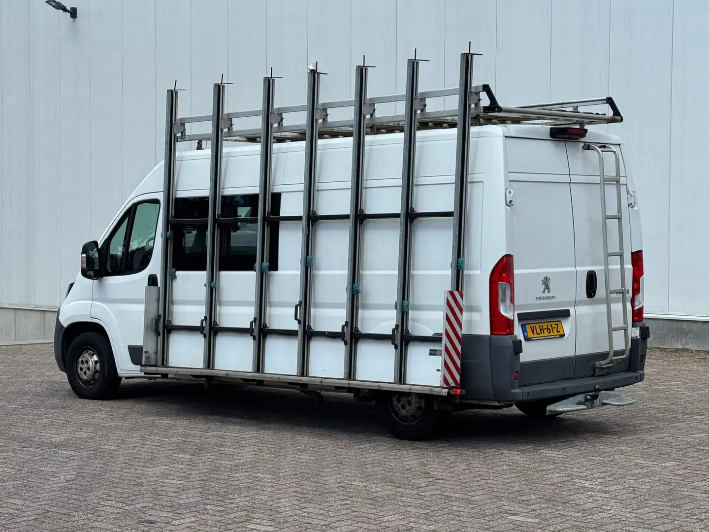 Peugeot Boxer 435 2.2 HDI L3H2 GLASREK / GLASRASTEEL Wit - 2