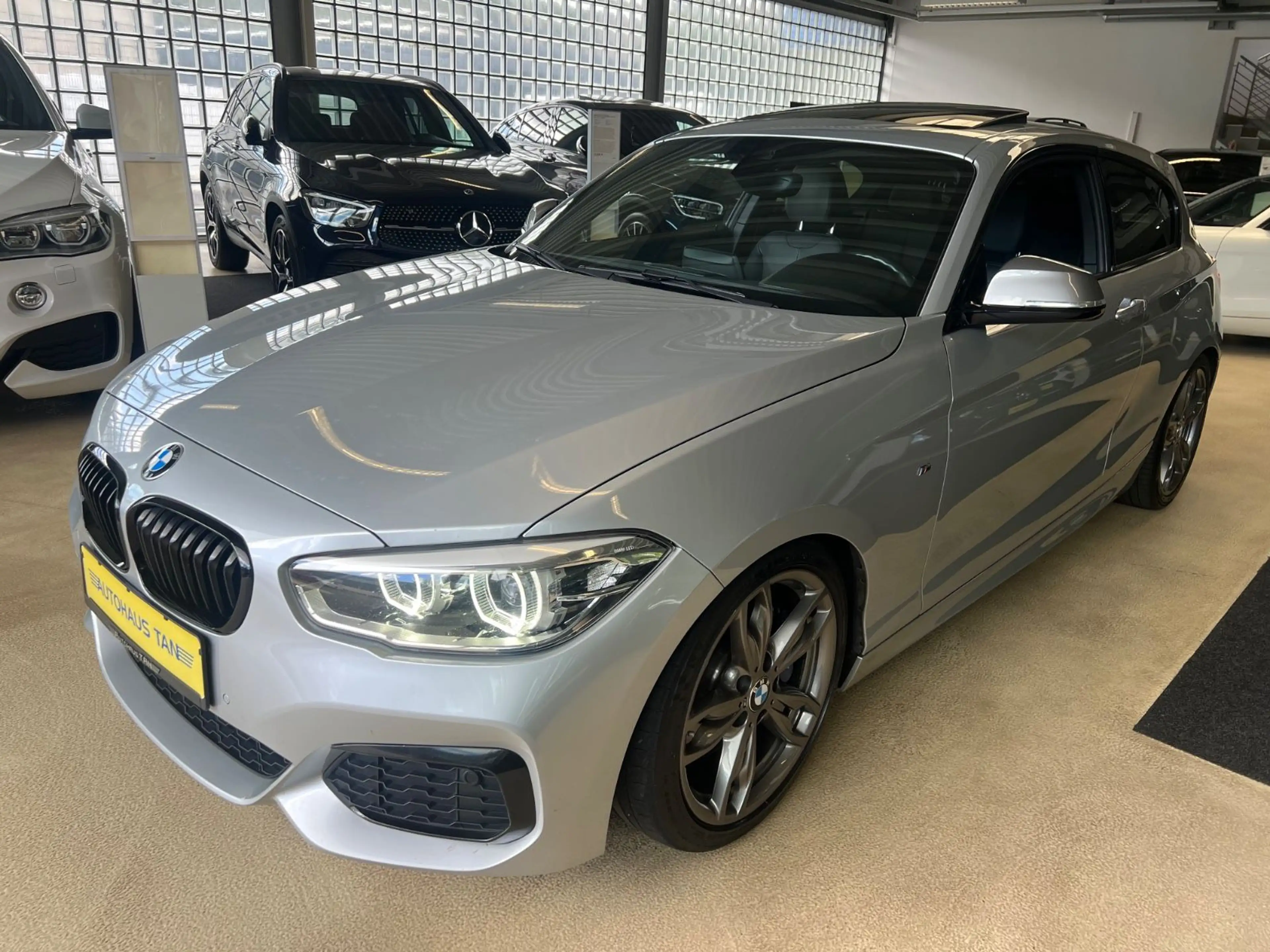 BMW 135 i xDrive * SCHIEBEDACH * LEDER * — photo 9