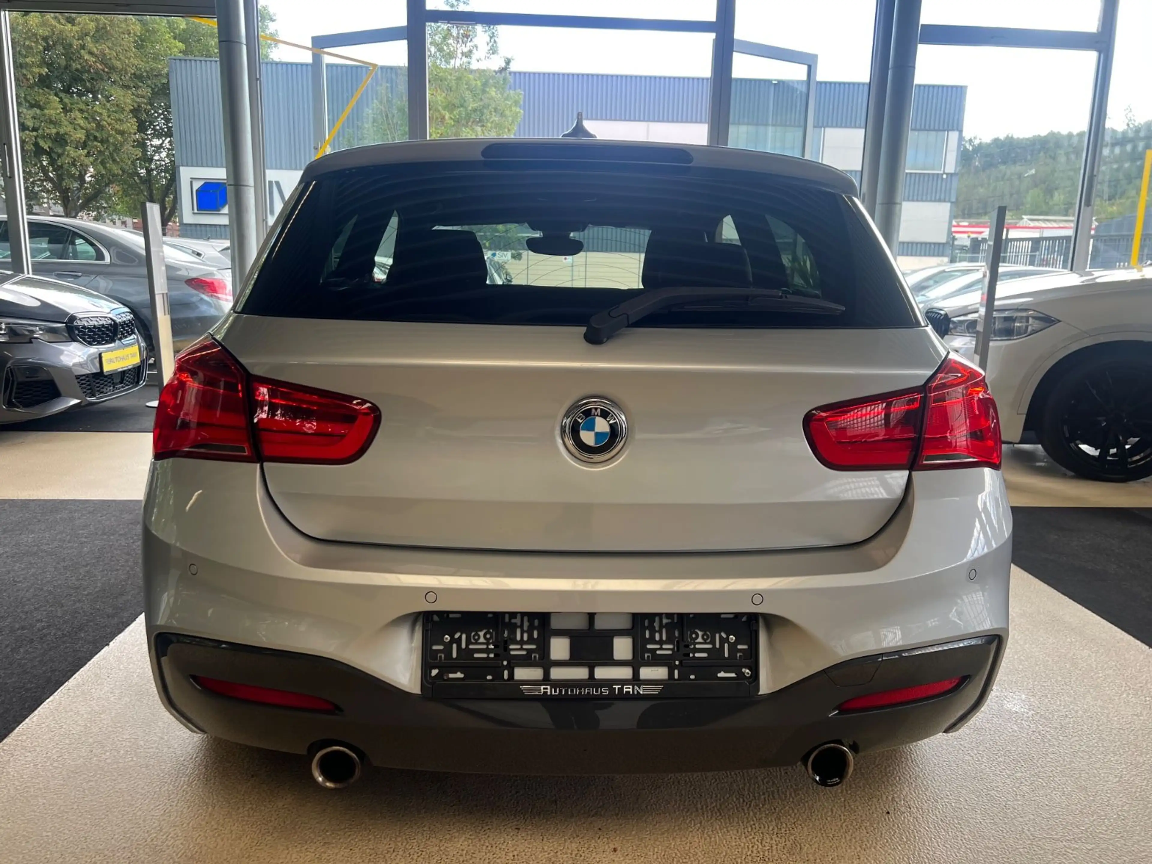 BMW 135 i xDrive * SCHIEBEDACH * LEDER * — photo 6