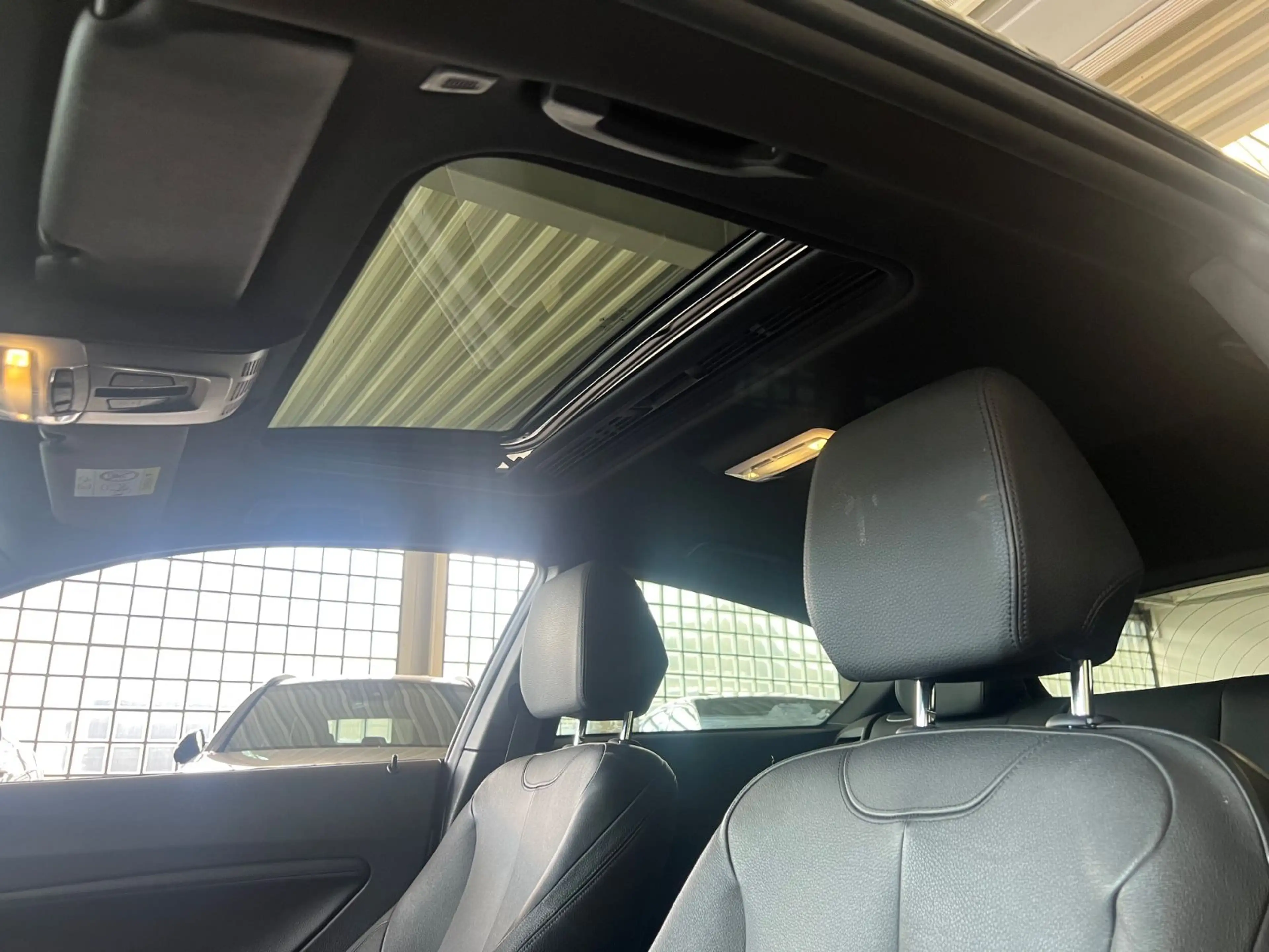 BMW 135 i xDrive * SCHIEBEDACH * LEDER * — photo 15
