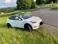 Tesla Model Y RWD White - thumbnail 2