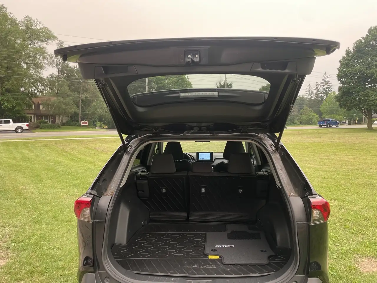 Toyota RAV 4 photo Toyota RAV 4