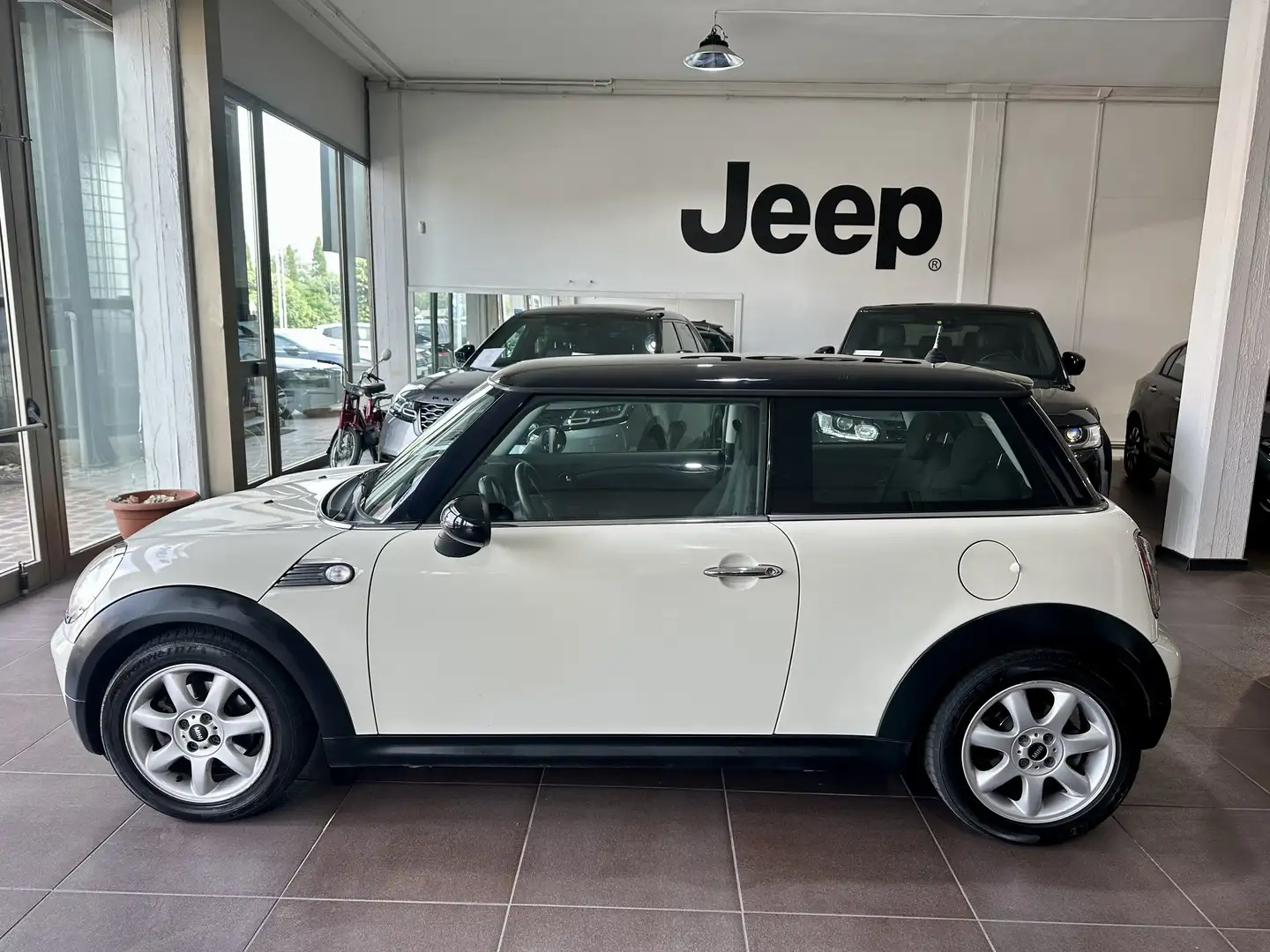 MINI Cooper 1.6 Chili 120cv Weiß - 2