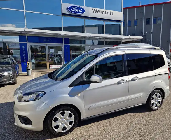 Ford Tourneo Courier Trend