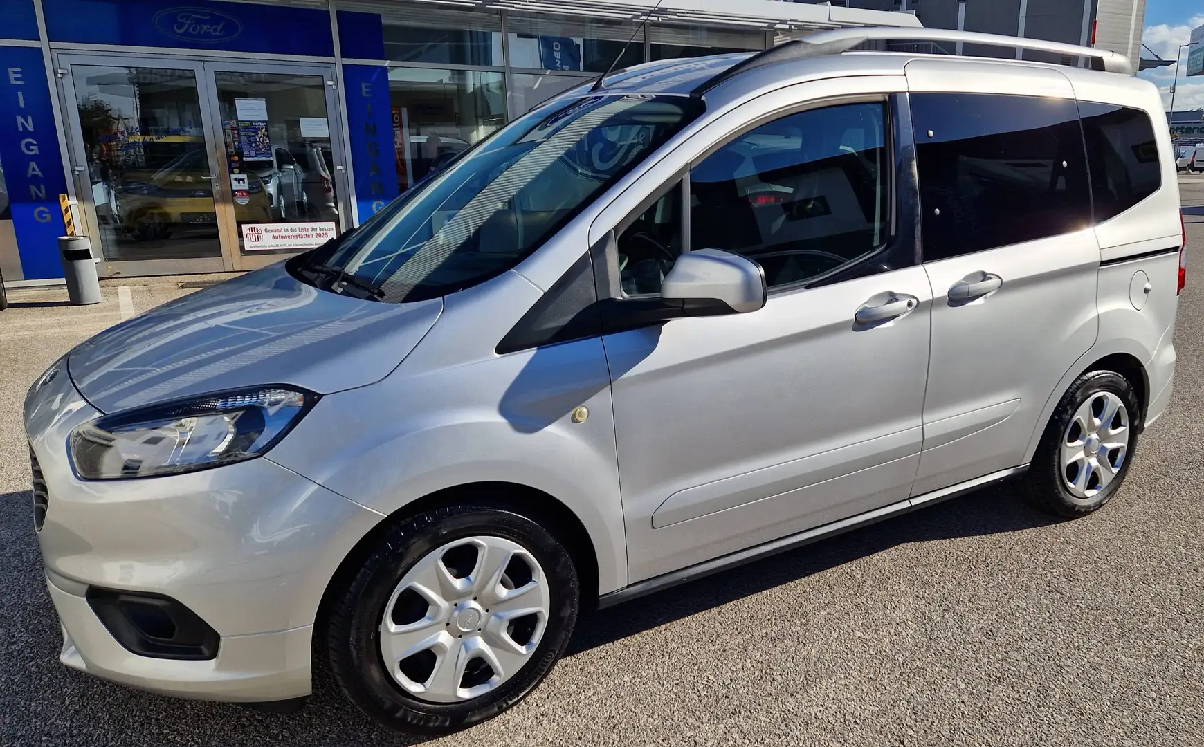 Ford Tourneo Courier Trend - 2