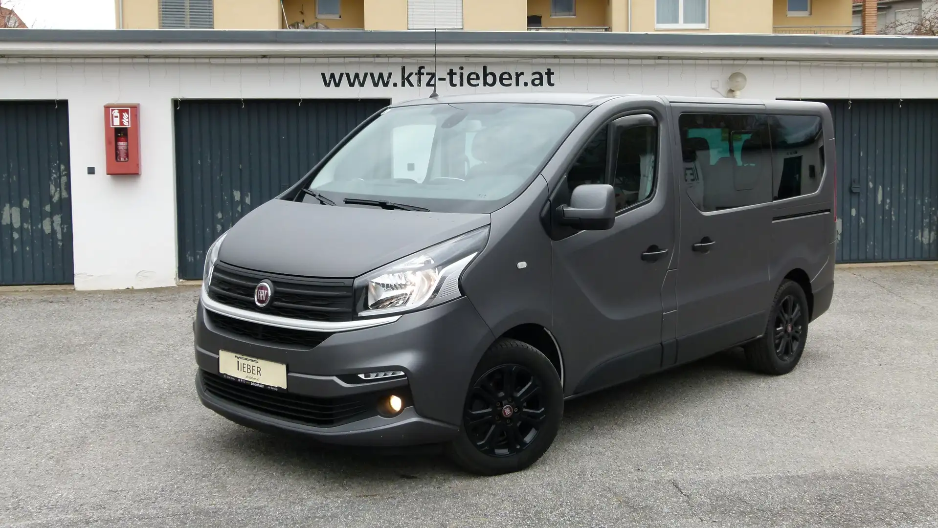Fiat Talento 2,0 EcoJet 145 L1H1 *1.BESITZ*9-SITZER*AHK*NAVI* Weiß - 1