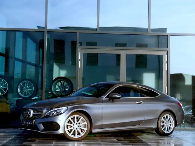 Mercedes-Benz C 300 Coupe Aut. AMG-LINE