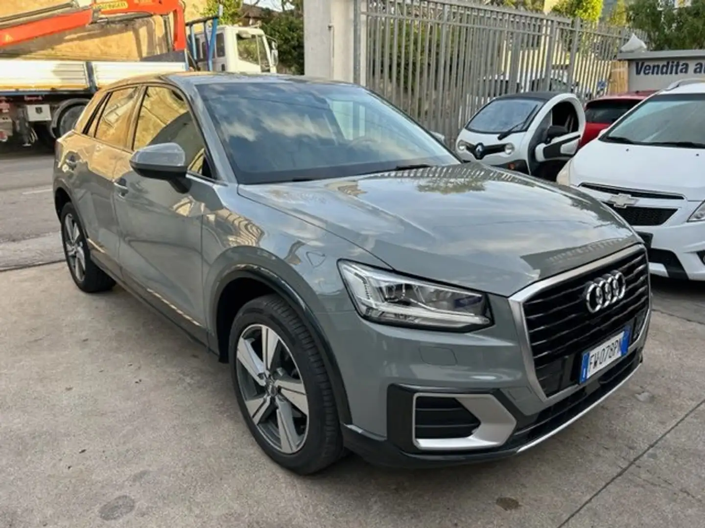 Audi Q2 30 1.6tdi Admired S tronic LED NAVY SOLO 59000 KM Grigio - 1