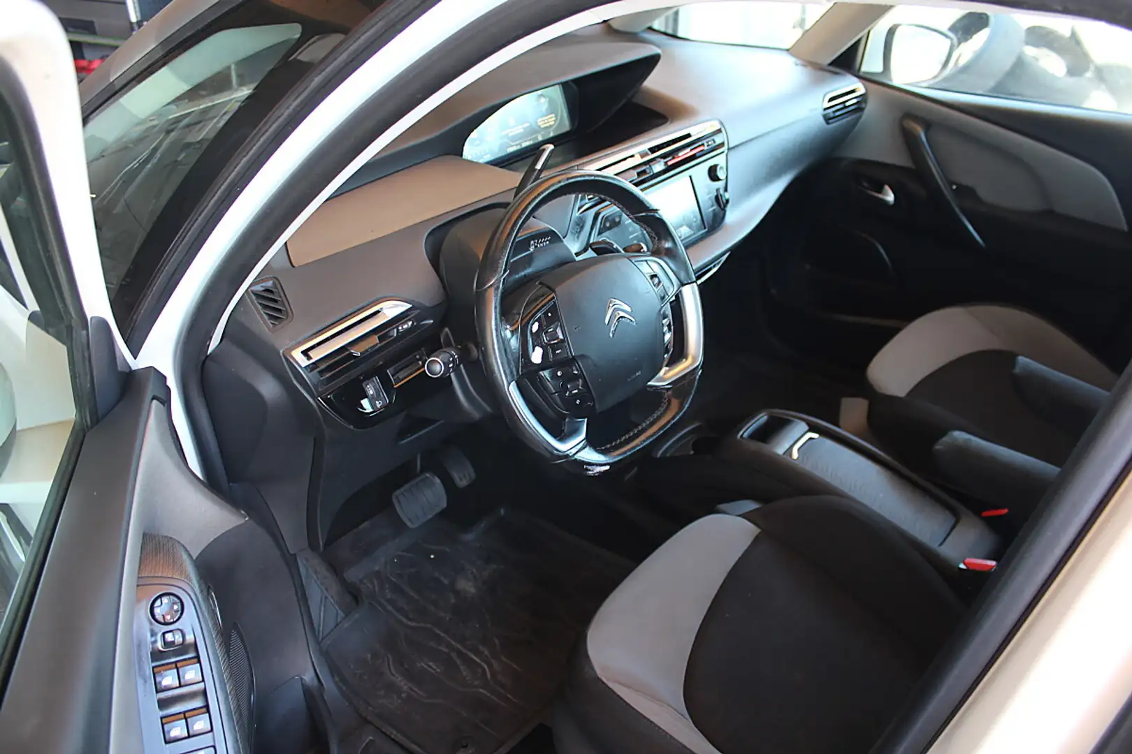 Citroen C4 Picasso BlueHDi 120 Seduction EAT6 Aut. Weiß - 2