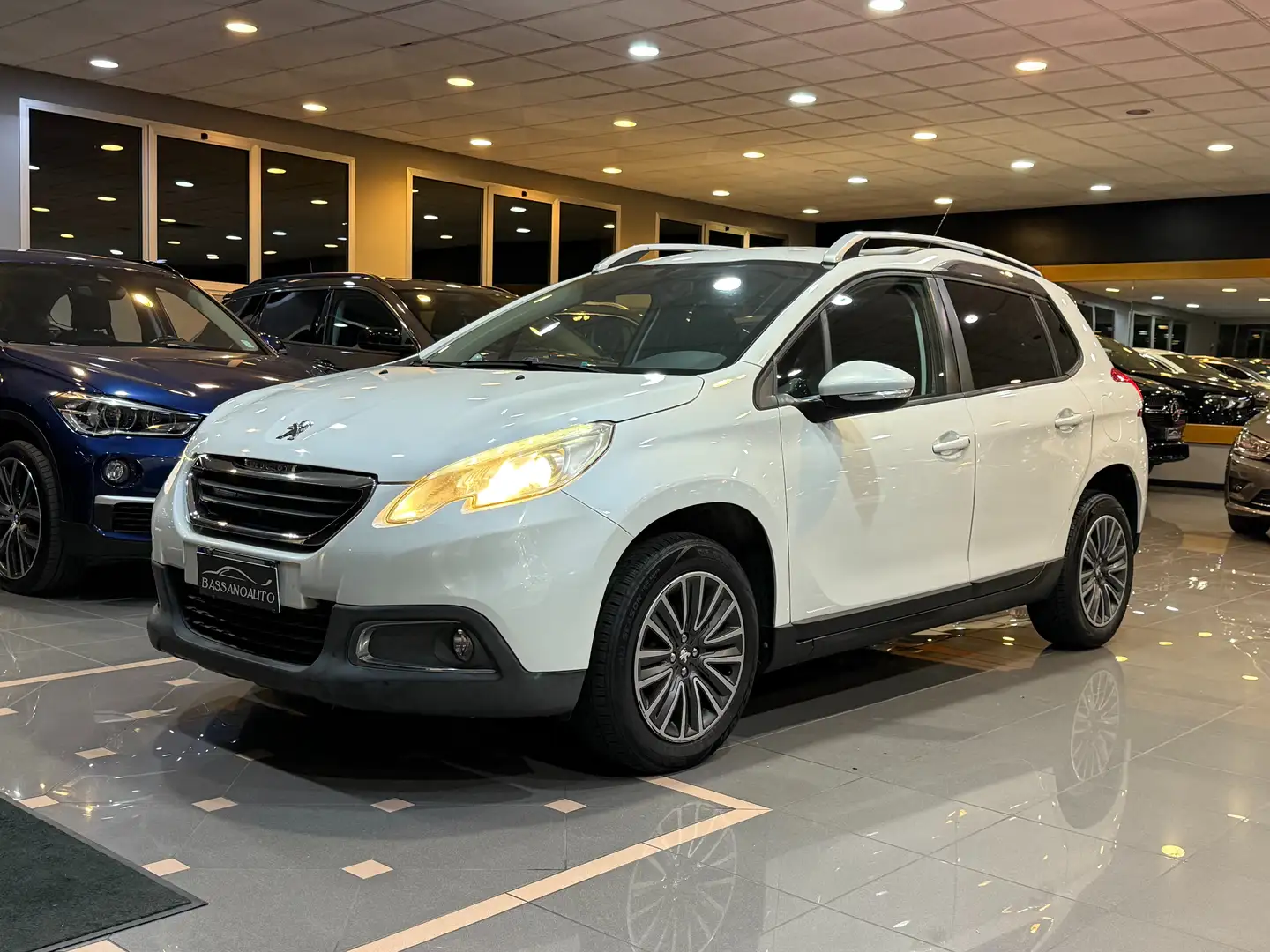 Peugeot 2008 1.6 e-hdi 8v Allure GARANZIA 12 MESI ! Blanco - 1