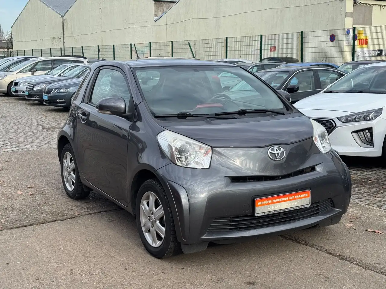 Toyota iQ