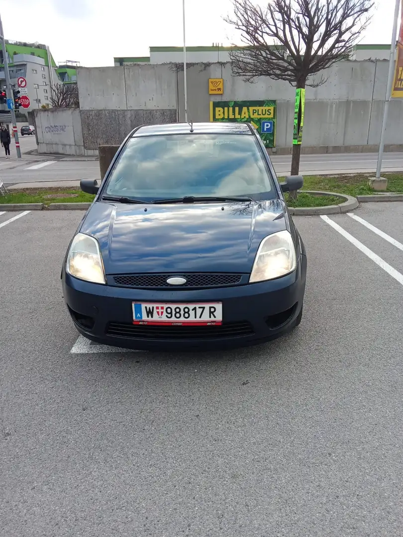 Ford Fiesta 1.3 Trend Blau - 1
