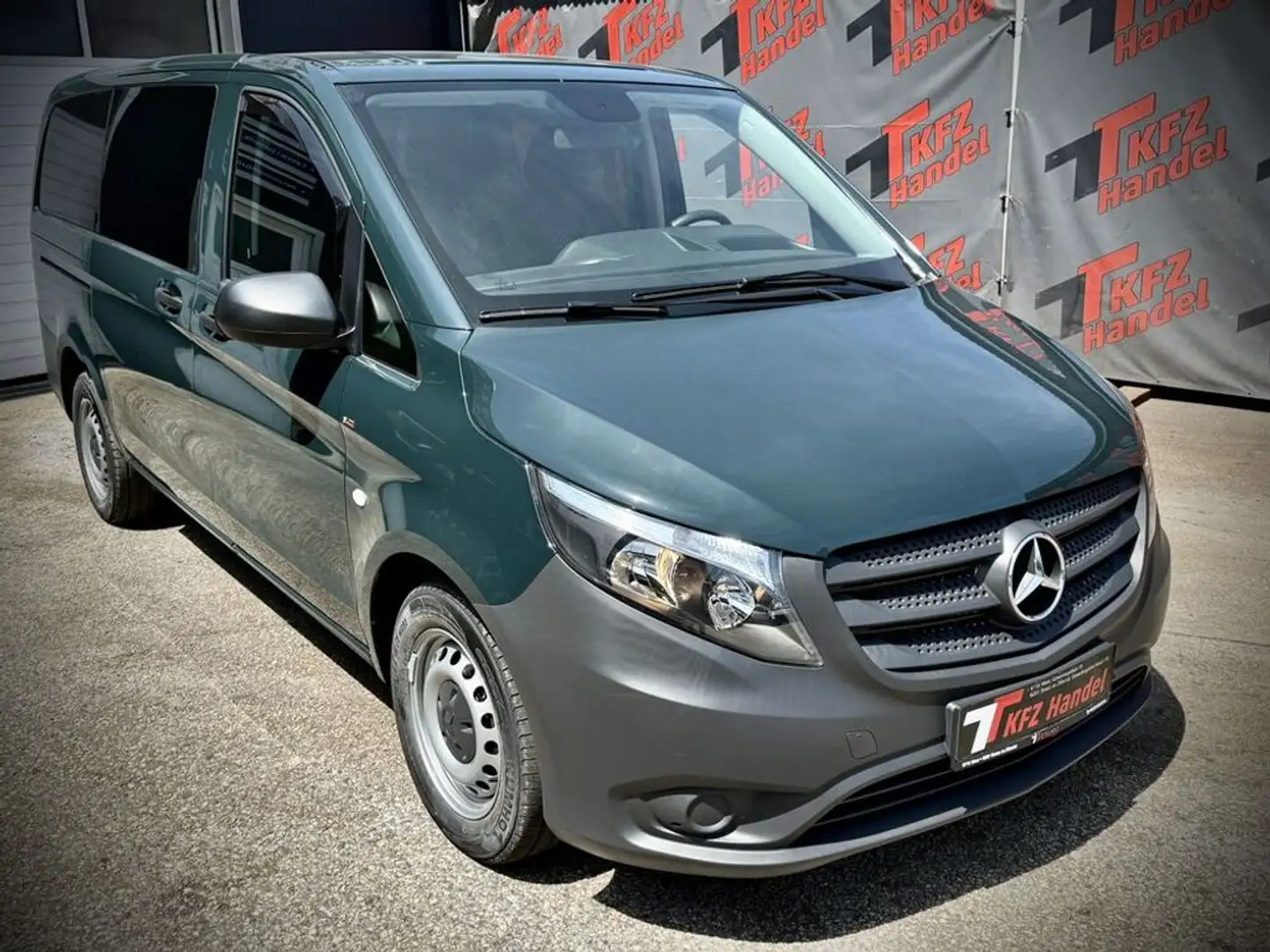 Mercedes-Benz Vito 110 CDI Pro lang Grün - 2