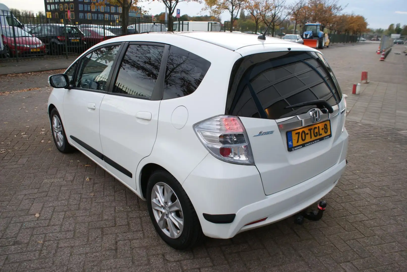 Honda Jazz 1.4 Hybrid Business Mode + Wit - 2
