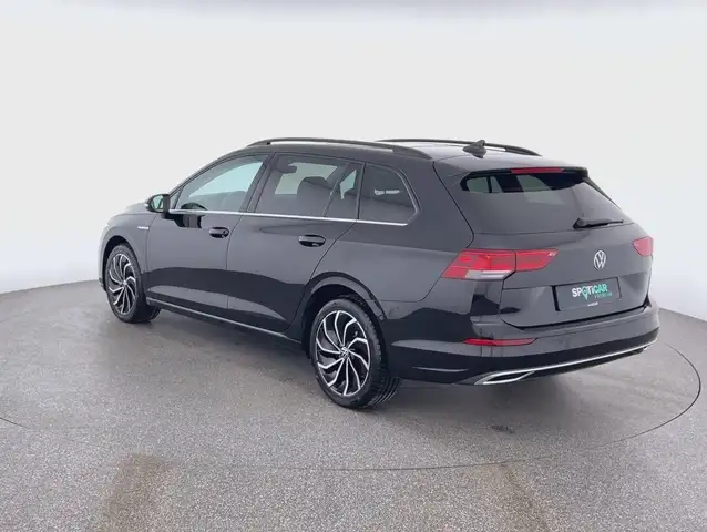 Volkswagen Golf view 5