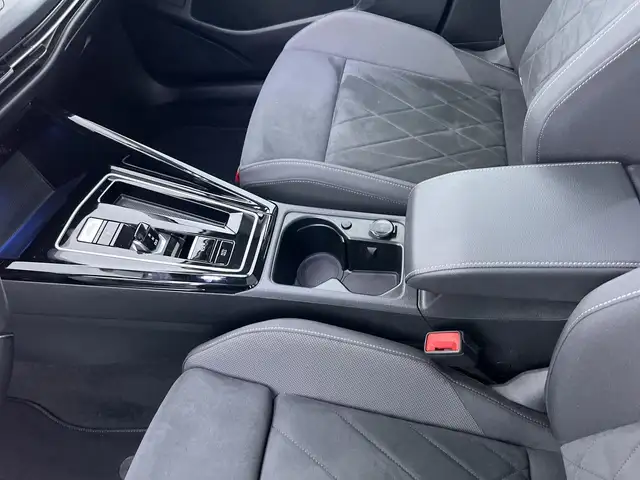 Volkswagen Golf view 16