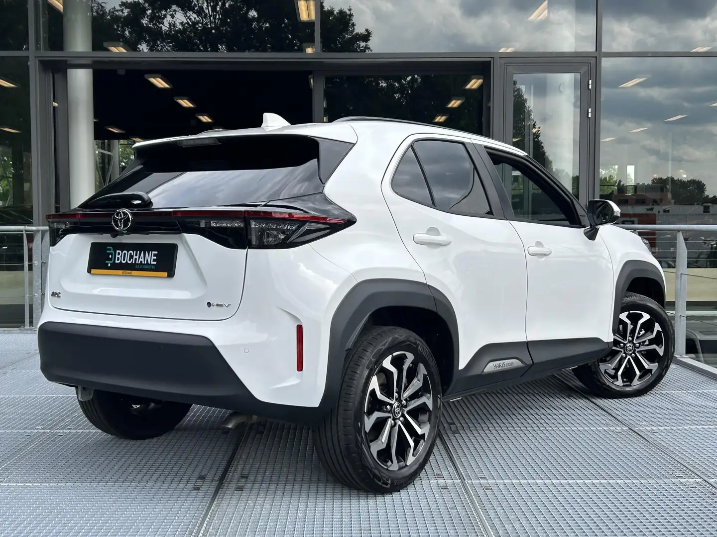 Toyota Yaris Cross 1.5 Hybrid 130 Dynamic | NIEUW MODEL! Bianco - 2