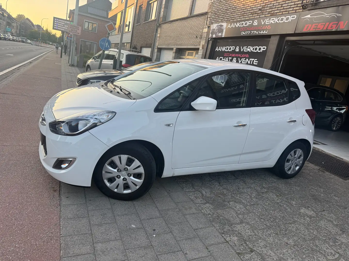 Hyundai iX20 iX20 1.4i essence Airco*Garantie 1an* Wit - 2