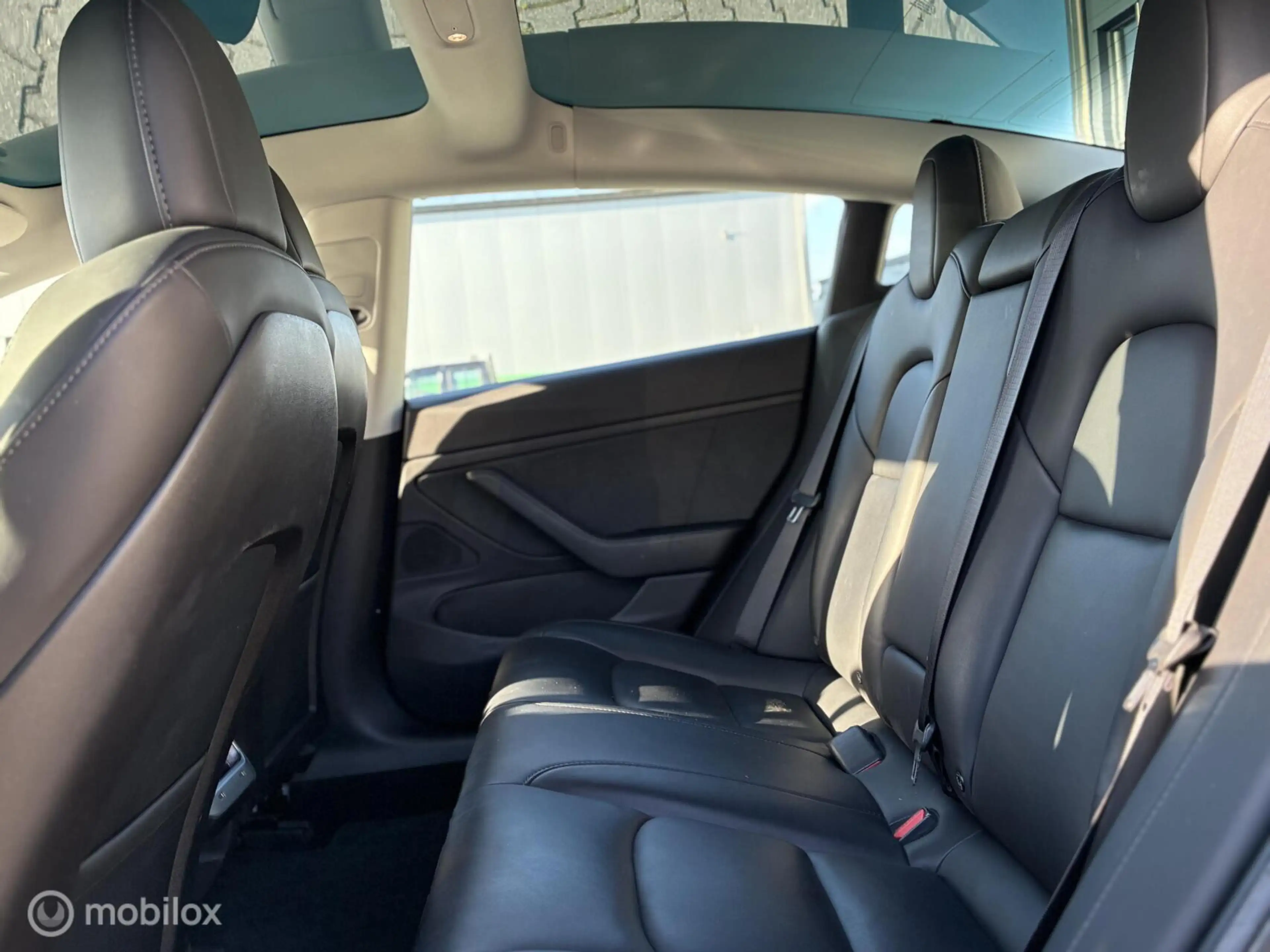 Tesla Model 3 Long Range AWD | 75 kWh | Dual Motor | 19" Perform — photo 18